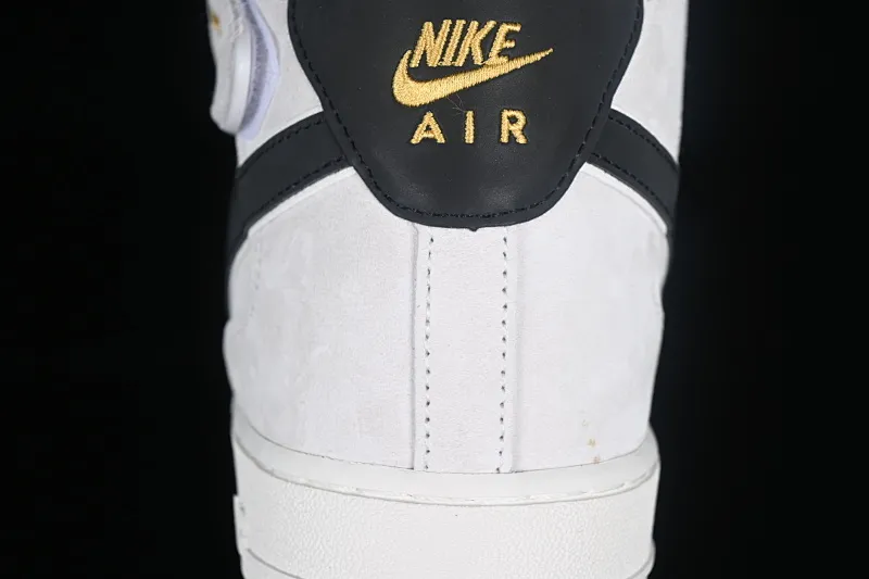 All categories Nk Air Force 1 Air Force series Nk Air Force 1 Mid Air Force mid-top Nk Air Force 1'07 Mid gray suede small hook Air Force One mid-top casual sneakers KG3031-011